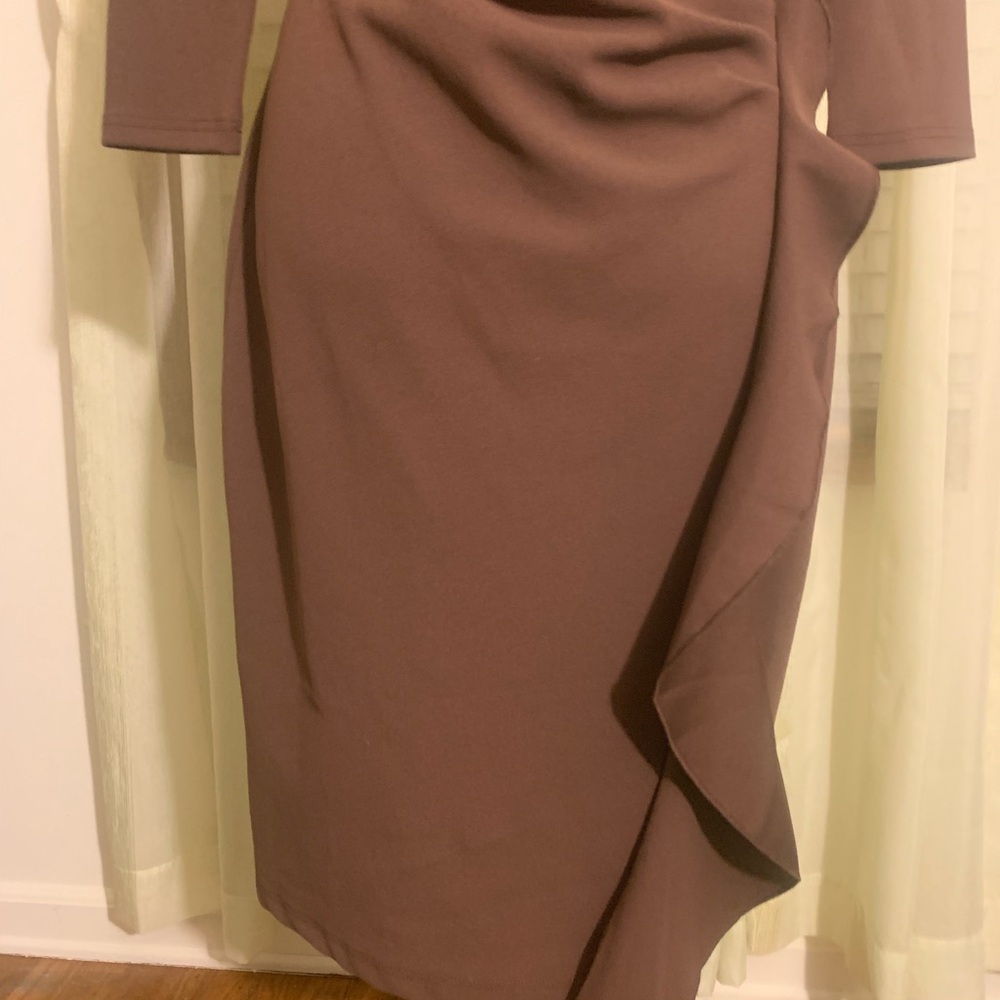 Chic  Brown Dress with ruffle - Picture 11 of 11